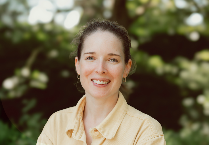 Dr. Elisa De Bel
